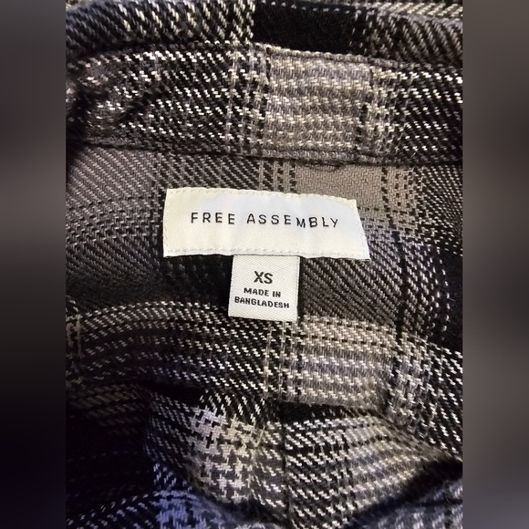 FREE ASSEMBLY Black And Gray Flannel Shirt Can Be Ues As a Light Jacket - Picture 7 of 7